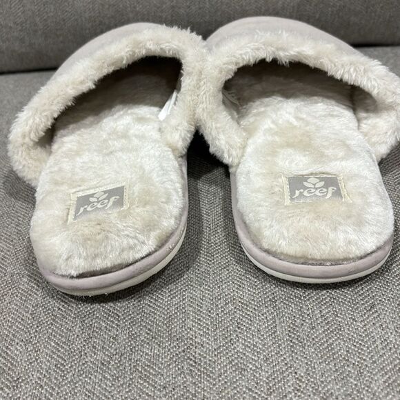 Reef White Perforated Faux Fur Lined Slip On Slippers Womens 8/9 - Picture 3 of 4
